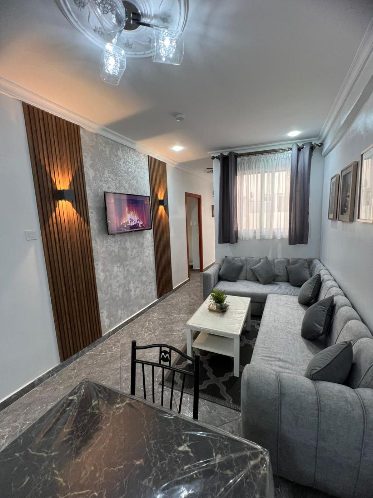 Ayoub -for Families Only- Apartment *